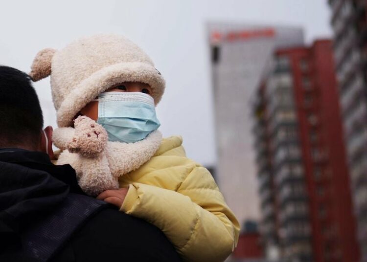 Aumentan casos de misteriosa neumonía infantil en Europa a la par de explosiva alza de niños contagiados en China