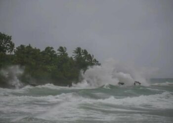 Más de 11.700 evacuados por tormenta en el sur de Filipinas