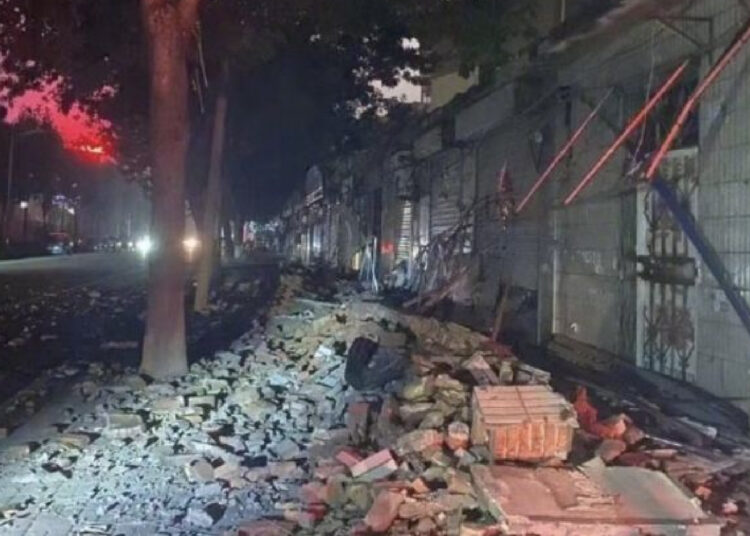 Ascendió a 126 la cantidad de muertos por terremoto en el noroeste de China