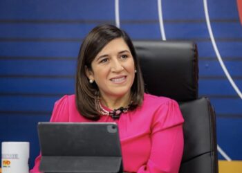 Gobierno brinda beneficios a salvadoreños con programas de facilitación de comercio