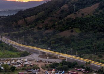 MOPT entrega paso elevado en el desvío de Sacacoyo, en La Libertad