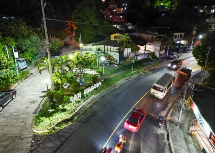 Obras Públicas moderniza alumbrado público en San Marcos