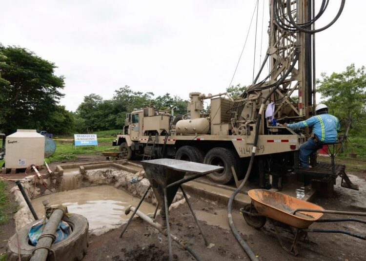 DOM inició segunda fase del equipamiento de pozo en Santa Rosa Guachipilín