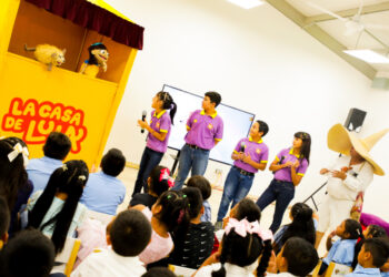 Celebran el Día Internacional de la Radio y Televisión en favor de la Infancia con niños de Nahuizalco