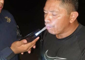 Detienen a conductor ebrio que atropelló a un anciano en San Salvador