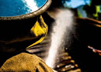 Mujer muere en un incendio en mercado municipal de Ahuachapán