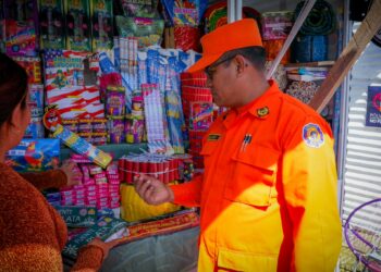 Protección Civil inspeccionó puestos de venta de productos pirotécnicos