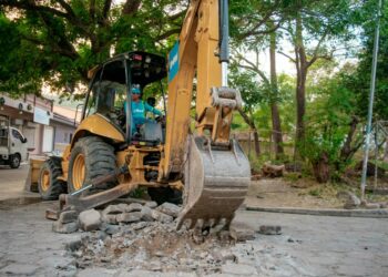 DOM empezó renovación de 5.4 kilómetros de calles urbanas en Concepción de Oriente