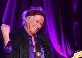 Keith Richards de los Rolling Stones cumple 80