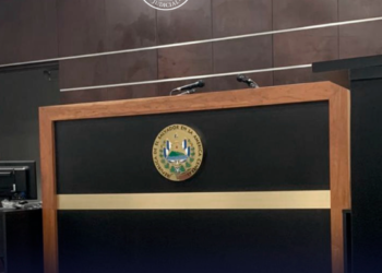 Conductor tuvo que pagar $750 y pedir disculpas a una mujer por haberla ofendido en la carretera