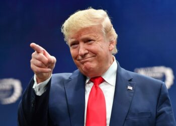 Trump afirma que será dictador solo el «primer día» si es elegido presidente