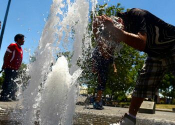 Chile en alerta por una ola de calor que se pronostica desde este jueves en Santiago y la zona central del país