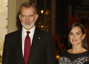 Escándalo: la Reina Letizia le habría sido infiel al Rey Felipe VI con su ex cuñado