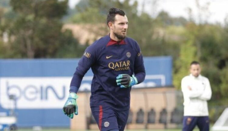 El portero del PSG junto a su esposa influencer y sus hijos sufrieron un violento asalto en su casa