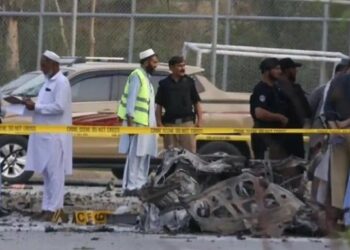 Al menos 20 muertos en ataque contra base militar en Pakistán