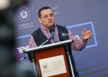 Costa Rica abre sus puertas a salvadoreños para que puedan trabajar legalmente en ese país