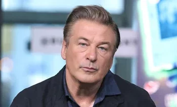 Alec Baldwin solicitó que se agilice el proceso legal por el homicidio involuntario de Halyna Hutchins