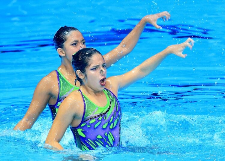 Natación artística salvadoreña debutará en el Mundial de Doha