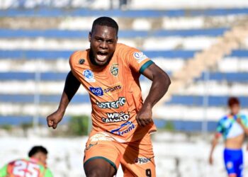 Vallecilla le dio el triunfo a San Miguel en el Alonso Alegría