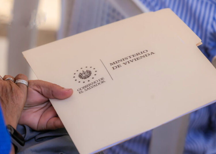 Gobierno ha escriturado más de $100 millones en viviendas recuperadas