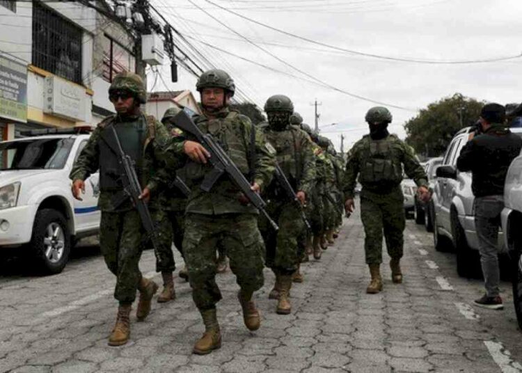 Ecuador registra 329 “terroristas” detenidos y 5 abatidos