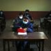 Bolivia vuelve al uso obligatorio de mascarillas en las escuelas