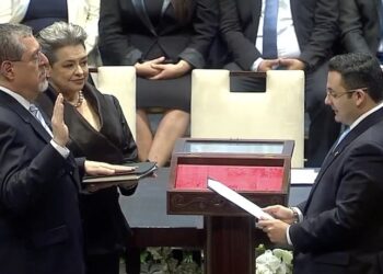 Bernardo Arévalo es juramentado como nuevo presidente de Guatemala