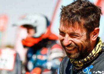 Murió el piloto español Carles Falcón tras grave accidente en el Dakar