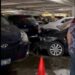 Mujer pierde el control de su auto y choca contra cinco vehículos en parqueo de Super Selectos Escalón