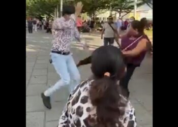 VIDEO | Por desórdenes públicos “El Catrín” y Lisseth serán expulsados del parque Libertad