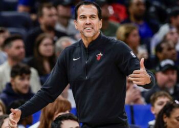 Heat extiende a Erik Spoelstra con contrato récord: 8 años y $120 millones de dólares