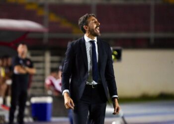 David Dóniga es el nuevo técnico de la Selección de El Salvador