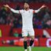 Sergio Ramos perdió los estribos en plena entrevista en vivo y se enfrentó con un hincha del Sevilla: “cállate y anda»