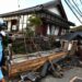 El balance de muertos por el terremoto en Japón se eleva a 110 y continúa la búsqueda de los desaparecidos entre los escombros