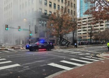 Explosión en hotel de Texas deja al menos 21 heridos