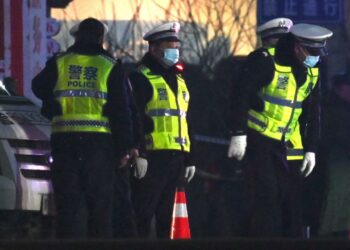 Al menos 13 niños mueren en el incendio de un internado en China