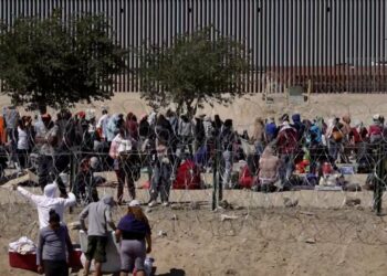 Biden pide aprobación de reforma migratoria que le permite cerrar frontera con México