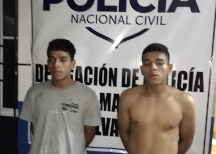 Capturan a dos colaboradores de la MS13 que golpearon a un hombre en San Marcos