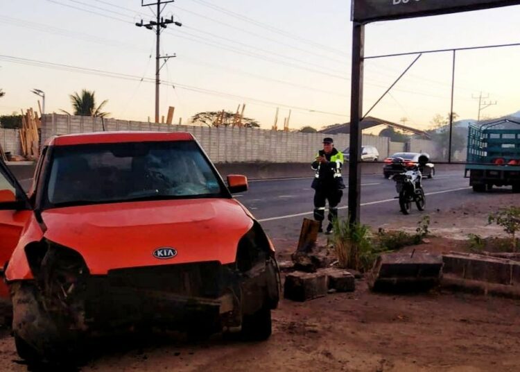 Mujer muere al ser atropellada en accidente de tránsito en Colón
