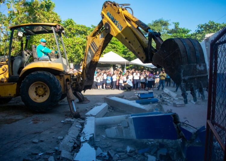 DOM inició reconstrucción total del “Centro Escolar Morelia” en Santiago Nonualco