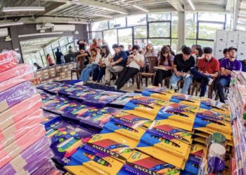 Gobierno entrega equipamiento para todos los CUBO del país