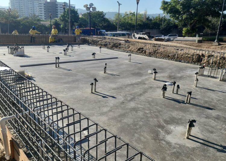 MOPT avanza en construcción del nuevo espacio público en bulevar Monseñor Romero
