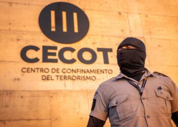 El CECOT, la cárcel más grande de América cumple un año de funcionamiento