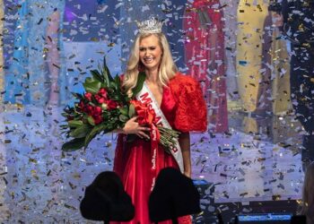 Coronan a una oficial de la Fuerza Aérea de EE.UU. como Miss America 2024