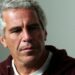 Las actas judiciales desclasificadas ofrecen nuevos detalles sobre las acusaciones contra Jeffrey Epstein