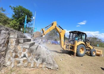 Inicia construcción de moderno polideportivo en el municipio de Carolina, San Miguel