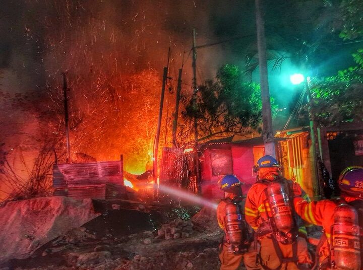 Incendio destruye una vivienda en comunidad Nueva Esperanza, de San Marcos