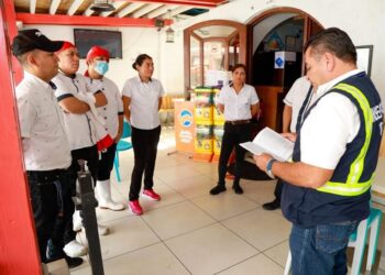 Ministro Rolando Castro: Empresa de servicio regresa propinas que retuvo por seis meses a empleados