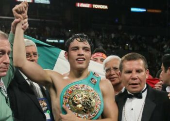 Julio César Chávez Jr acusa a su padre de querer matarlo y lo llama “Basura”