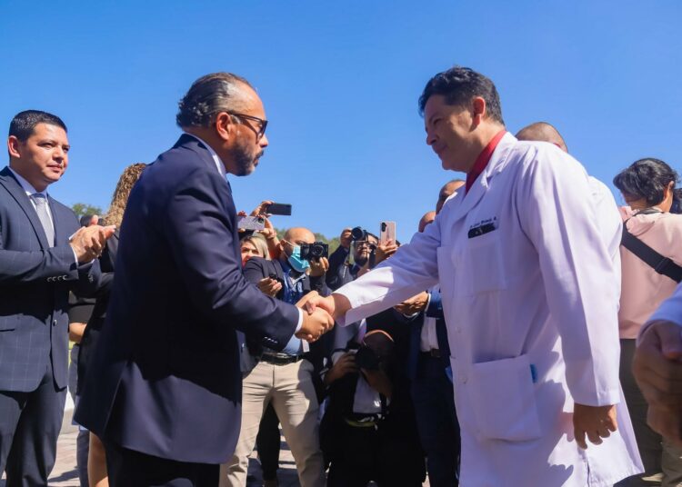 Médicos especialistas presentan ante la Asamblea propuesta para crear la Federación de Profesionales de la Medicina